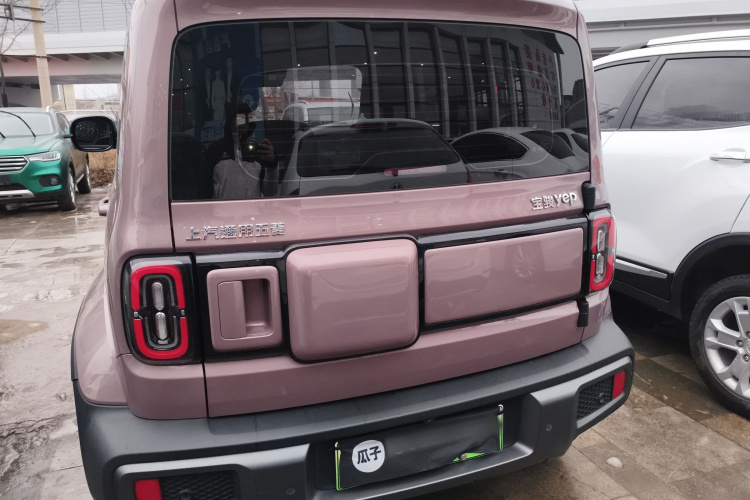 宝骏悦也 2023款 智尊版车身外观6