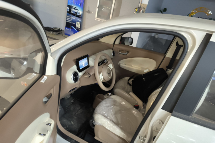 五菱汽车 宏光MINIEV 2025款 四门版 进阶款中控内饰20