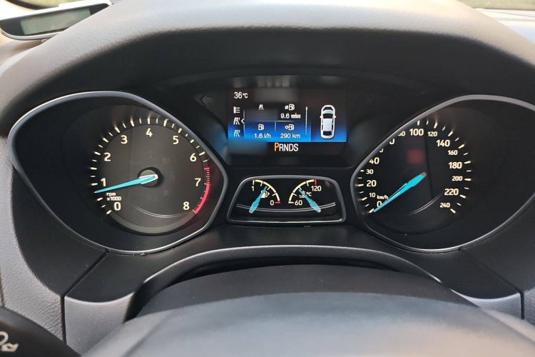 福特 福克斯 2017款 两厢 EcoBoost 180 自动运动型局部细节14