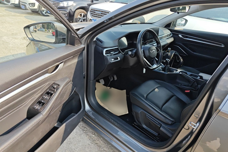 吉利汽车 帝豪 2022款 第4代 1.5L 手动豪华型中控内饰20