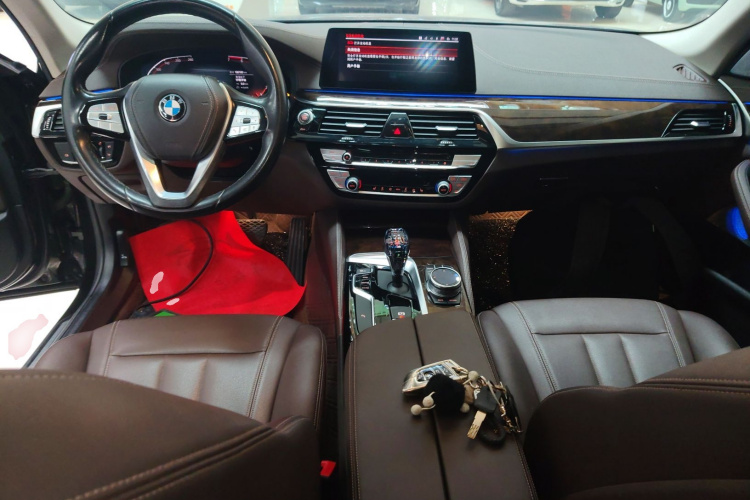 宝马5系 2020款 525Li 豪华套装中控内饰12