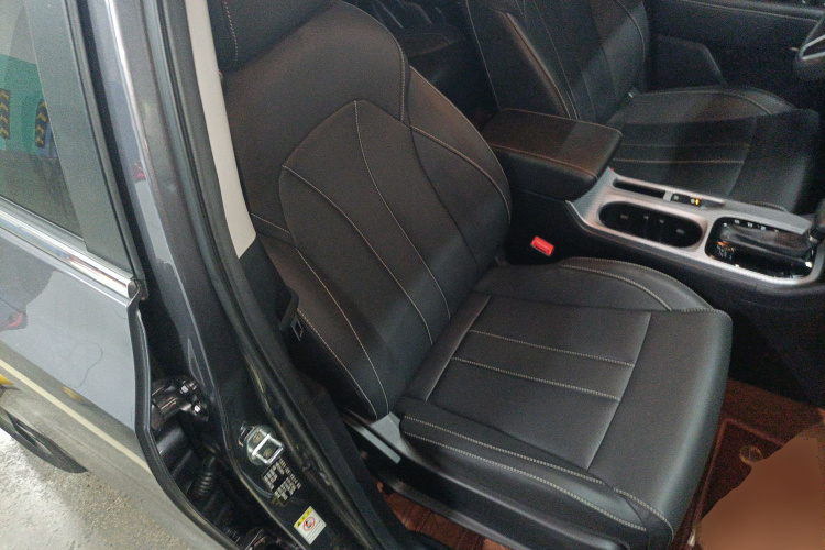 广汽传祺 传祺GS3 2021款 POWER 270T 自动劲享版局部细节41