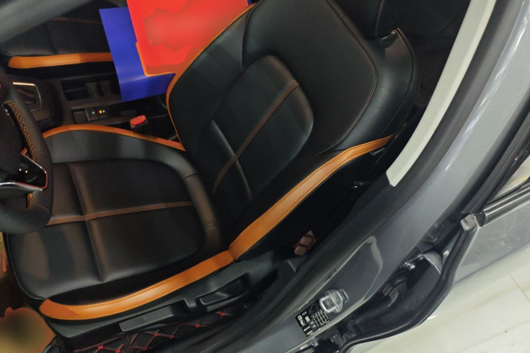 福特 福克斯 2022款 两厢 EcoBoost 180 自动竞速版中控内饰19