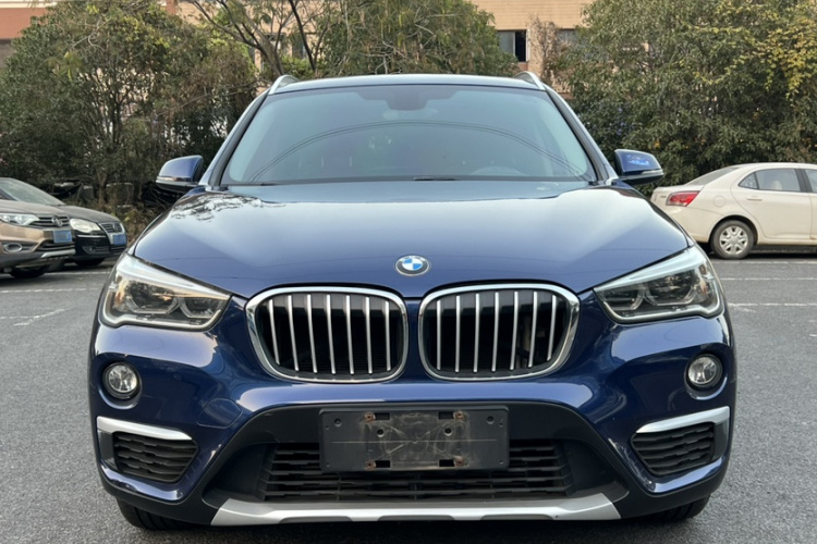 宝马X1 2018款 sDrive18Li 尊享型车身外观6004