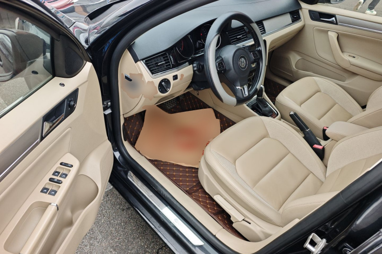 大众 宝来 2015款 质惠版 1.6L 自动舒适型中控内饰20