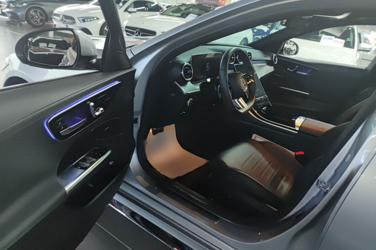 奔驰C级 2022款 C 200 L 运动版中控内饰7003