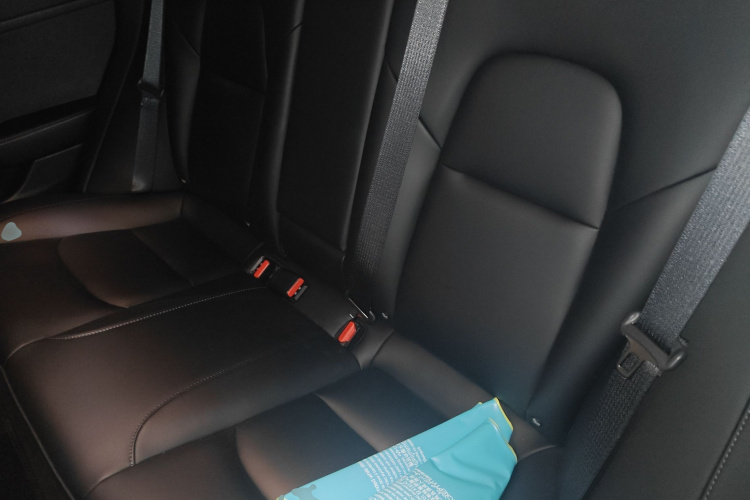 特斯拉 Model 3 2022款 后轮驱动版中控内饰21