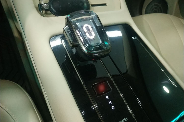 鸿蒙智行 问界M7 2024款 1.5T 智驾四驱Max版 5座局部细节18