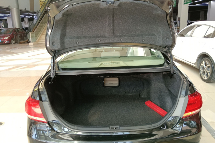 丰田 凯美瑞 2013款 200E 经典精英版局部细节23