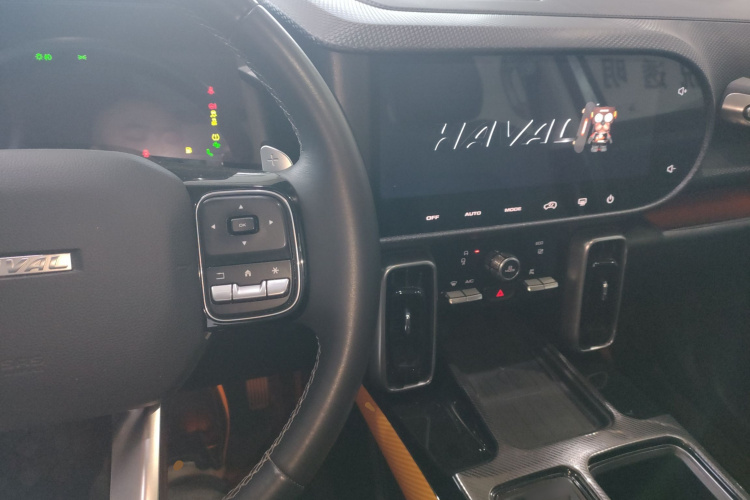 哈弗大狗 2022款 1.5T DCT两驱马犬版中控内饰12
