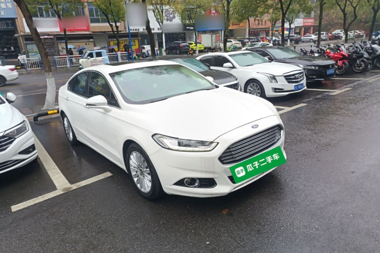 福特 蒙迪欧 2013款 2.0L GTDi200豪华型车身外观3