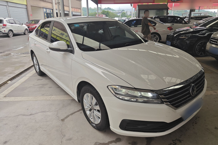 大众 朗逸 2022款 1.5L 自动风尚版车身外观3