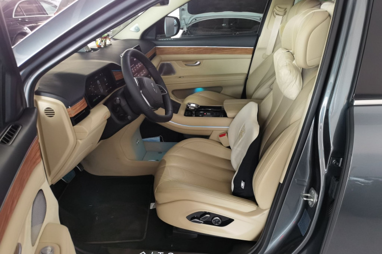 鸿蒙智行 问界M7 2022款 1.5T 四驱豪华版中控内饰19