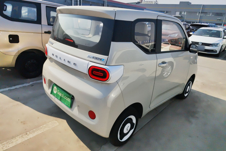 五菱汽车 宏光MINIEV 2024款 第三代 215km 青春版车身外观7