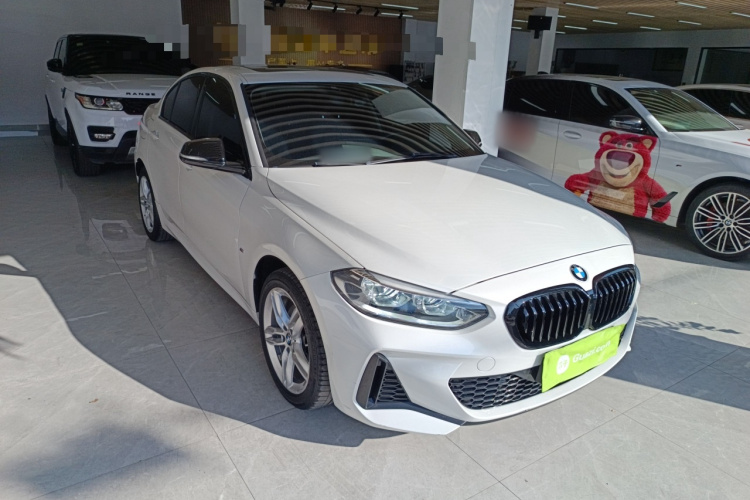 宝马1系 2021款 改款 120i M运动曜夜版车身外观6002