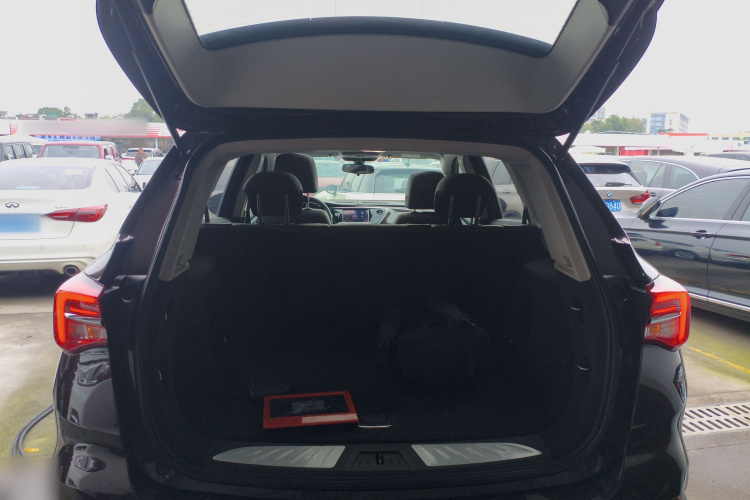 别克 昂科威 2021款 532T 两驱领先型机舱底盘23