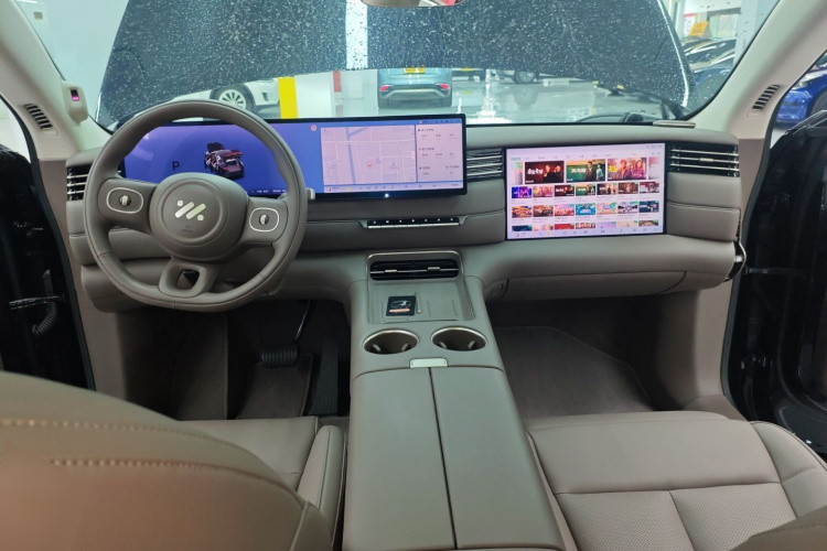 智己汽车 智己LS6 2026款 增程 66 Max+中控内饰7002