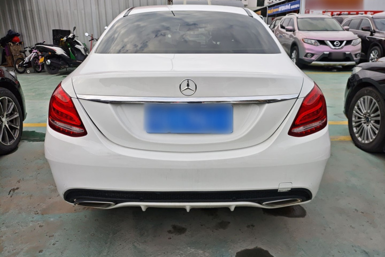 奔驰C级 2018款 C 180 L 时尚型运动版车身外观6