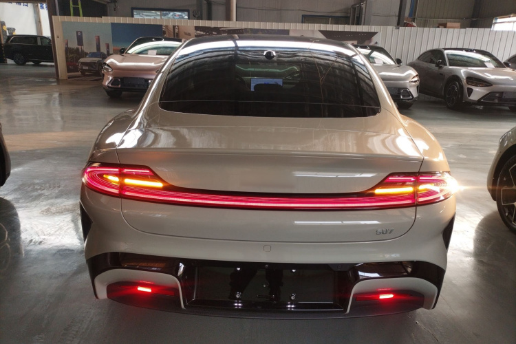 小米汽车 小米SU7 2024款 后驱超长续航高阶智驾Pro版车身外观6004