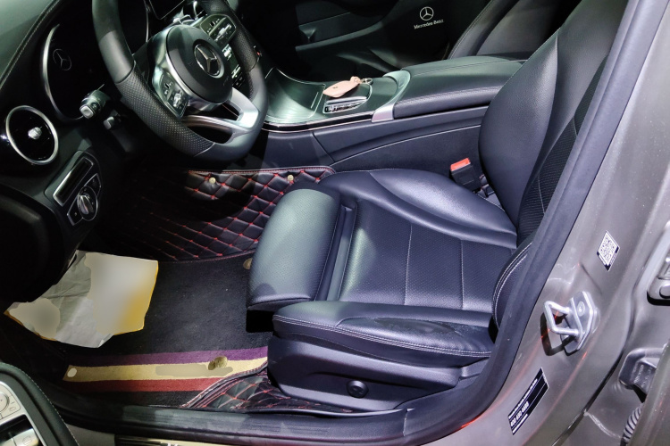 奔驰C级 2020款 改款 C 260 L 运动版中控内饰19