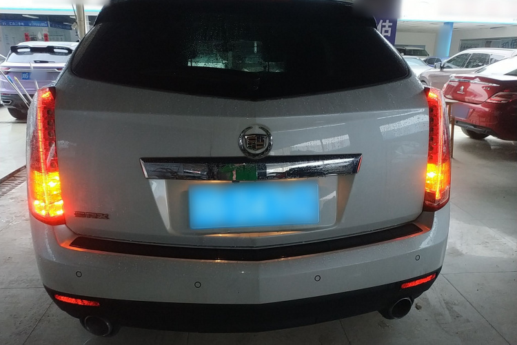 凯迪拉克SRX 2014款 3.0L 豪华型车身外观6