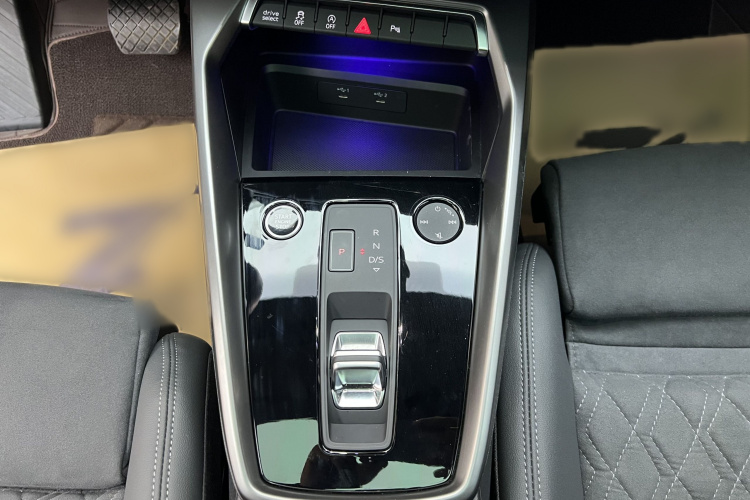 奥迪A3 2024款 Sportback 35 TFSI 豪华运动型中控内饰7004