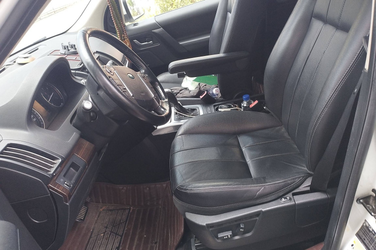 路虎 神行者2 2013款 2.2T SD4 SE柴油版局部细节19