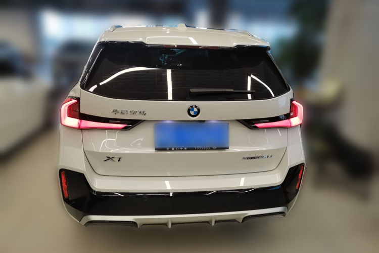 宝马X1 2023款 sDrive25Li M运动套装车身外观6