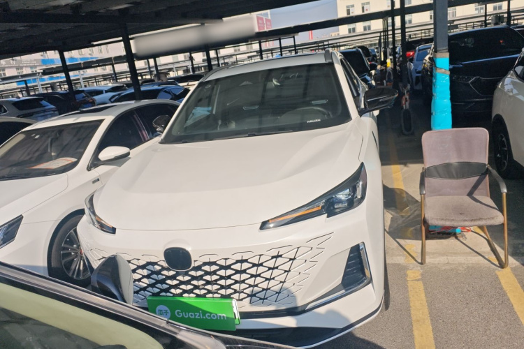 长安CS55PLUS PHEV 2025款 智慧新蓝鲸 125km 超能版车身外观2