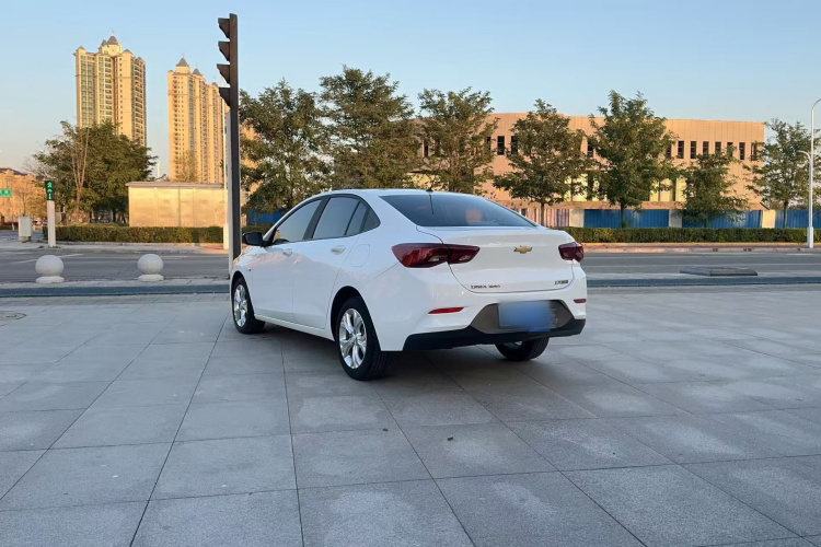 雪佛兰 科沃兹 2020款 325T 自动欣悦版车身外观6004