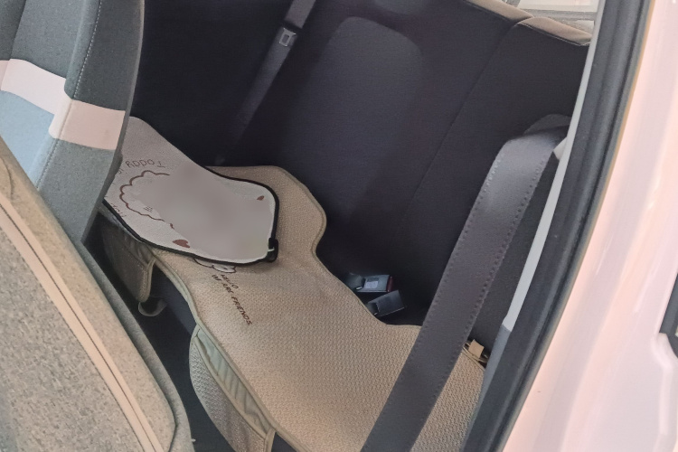 五菱汽车 宏光MINIEV 2022款 悦享款 三元锂中控内饰7004