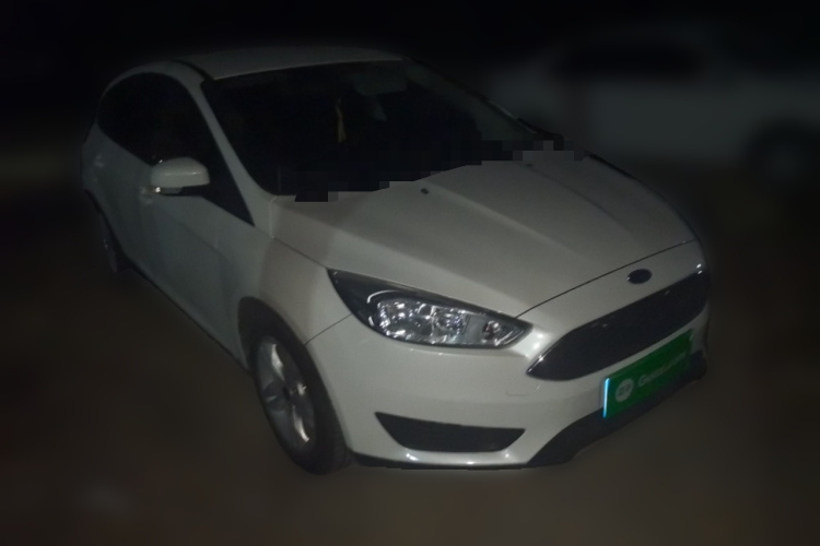 福特 福克斯 2018款 两厢经典 1.6L 手动舒适型智行版车身外观3