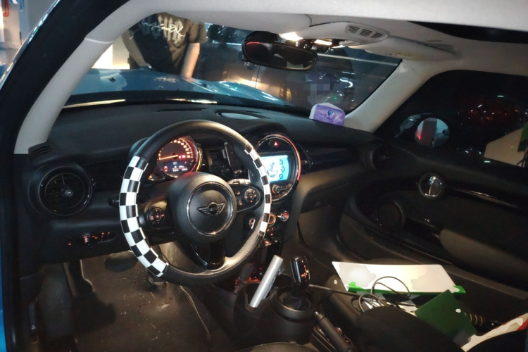 MINI 2018款 1.5T ONE PLUS中控内饰7002