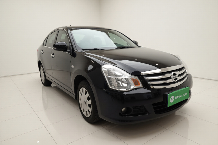 日产 轩逸 2018款 经典 1.6XE CVT舒适版车身外观3