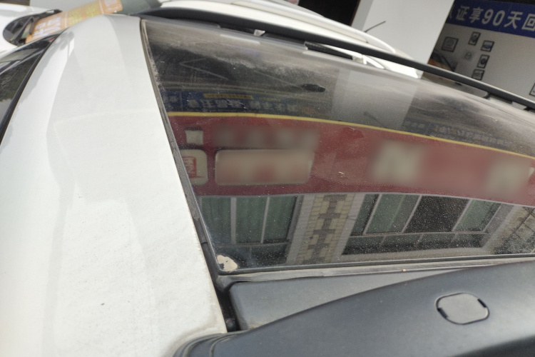 Jeep 自由侠 2018款 互联大屏版 180T 自动高能版局部细节57