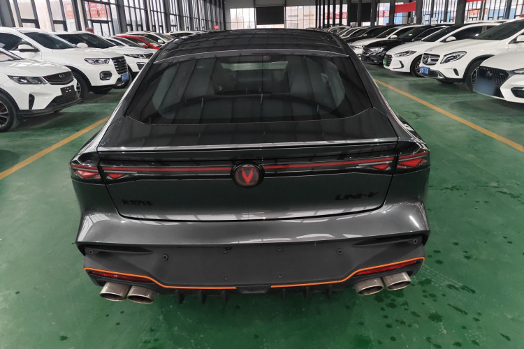 长安UNI-V 2025款 第三代 2.0T 劲擎型车身外观6004