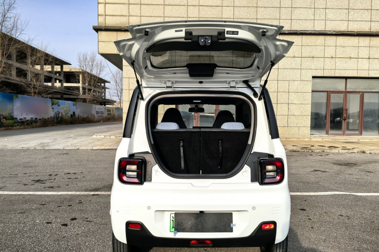 吉利银河 2024款 熊猫mini 200km 耐力熊车身外观6003