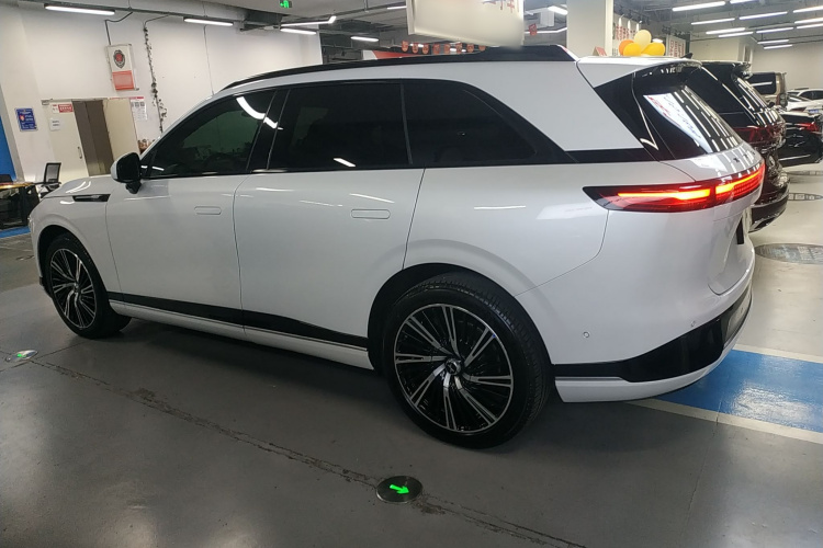 小鹏G9 2022款 570 Pro车身外观4