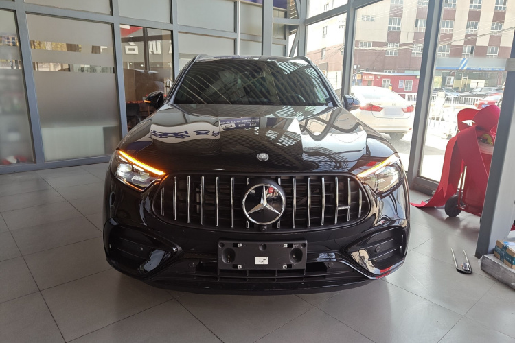 奔驰GLC AMG 2024款 AMG GLC 43 4MATIC车身外观2