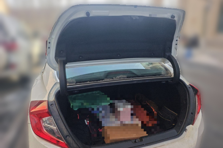 本田 思域 2016款 220TURBO CVT豪华版中控内饰23