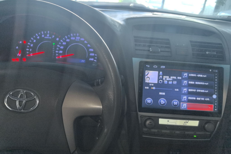 丰田 凯美瑞 2013款 200E 经典精英版中控内饰12