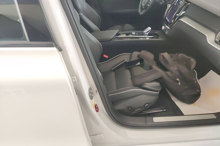 沃尔沃S60 2025款 B5 智雅运动版中控内饰41