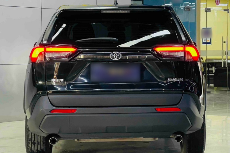 丰田 RAV4荣放 2024款 2.0L CVT两驱都市版车身外观6006