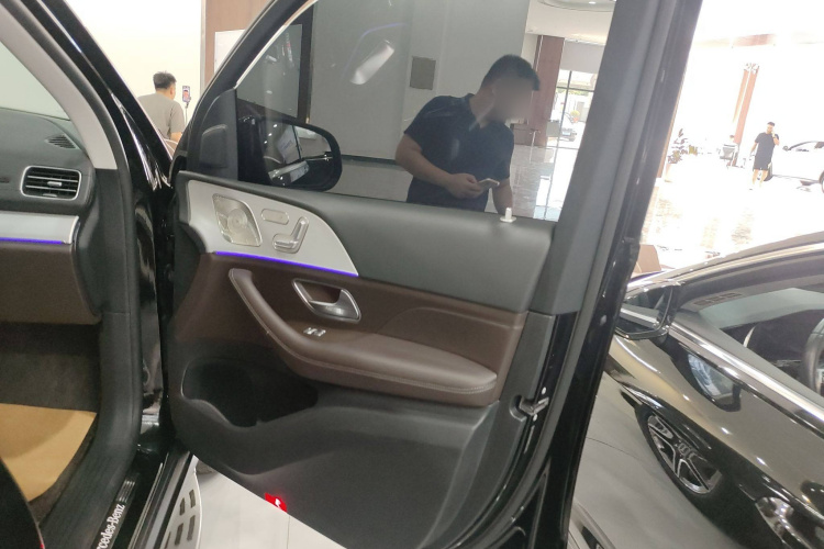 奔驰GLE 2021款 GLE 450 4MATIC 时尚型中控内饰7003