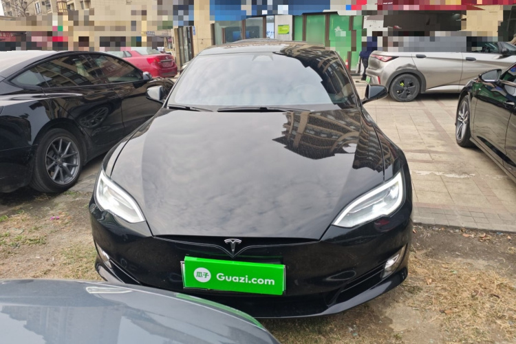 特斯拉 2017款 Model S 75D 标准续航版车身外观2