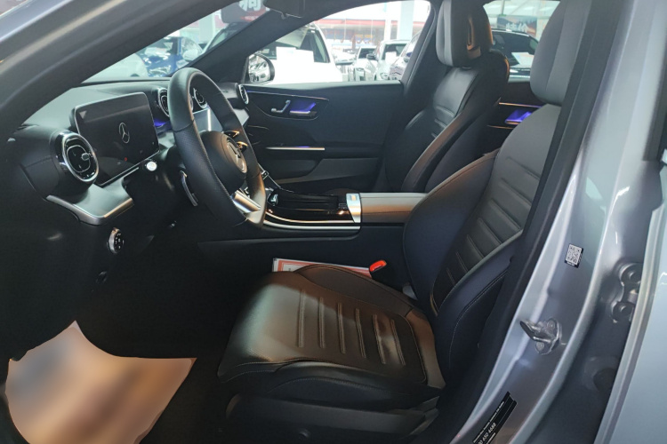 奔驰C级 2022款 C 200 L 运动版局部细节19