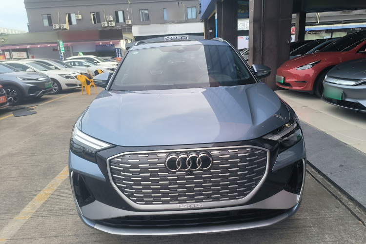 奥迪Q4 e-tron 2024款 40 e-tron 创境版车身外观2
