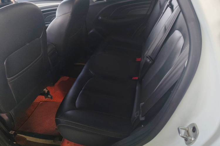 荣威RX3 2018款 1.6L CVT旗舰版中控内饰21