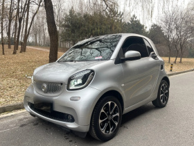 smart fortwo 2015款 1.0L 52千瓦硬顶激情版