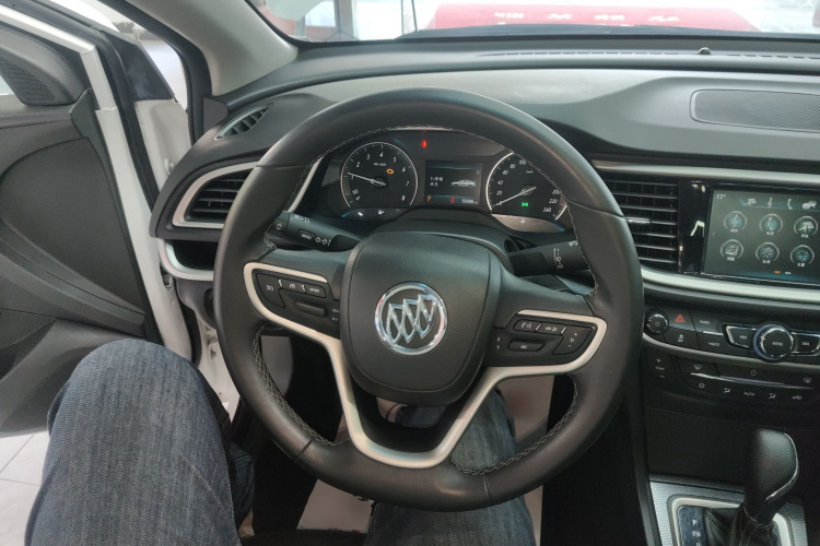 别克 英朗 2019款 18T 自动互联精英型 国VI中控内饰13